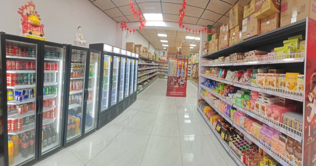 Supermercado Asia Interior 4
